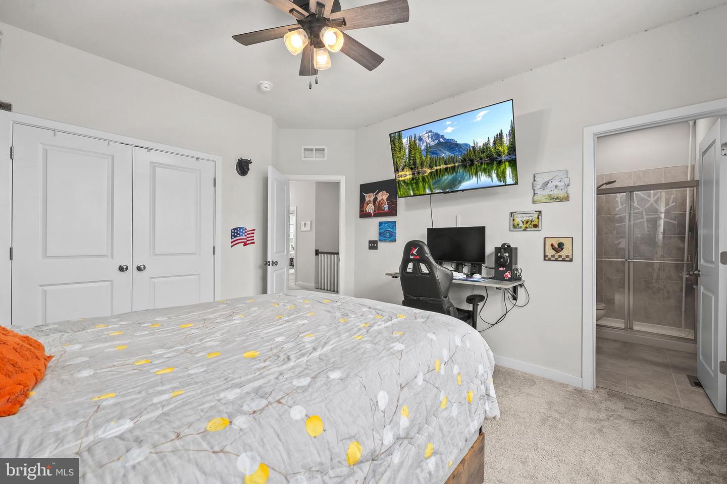 216 LEHIGH DR, WINCHESTER, Virginia 22602, 5 Bedrooms Bedrooms, ,3 BathroomsBathrooms,Residential,For sale,216 LEHIGH DR,VAFV2039920 MLS # VAFV2039920