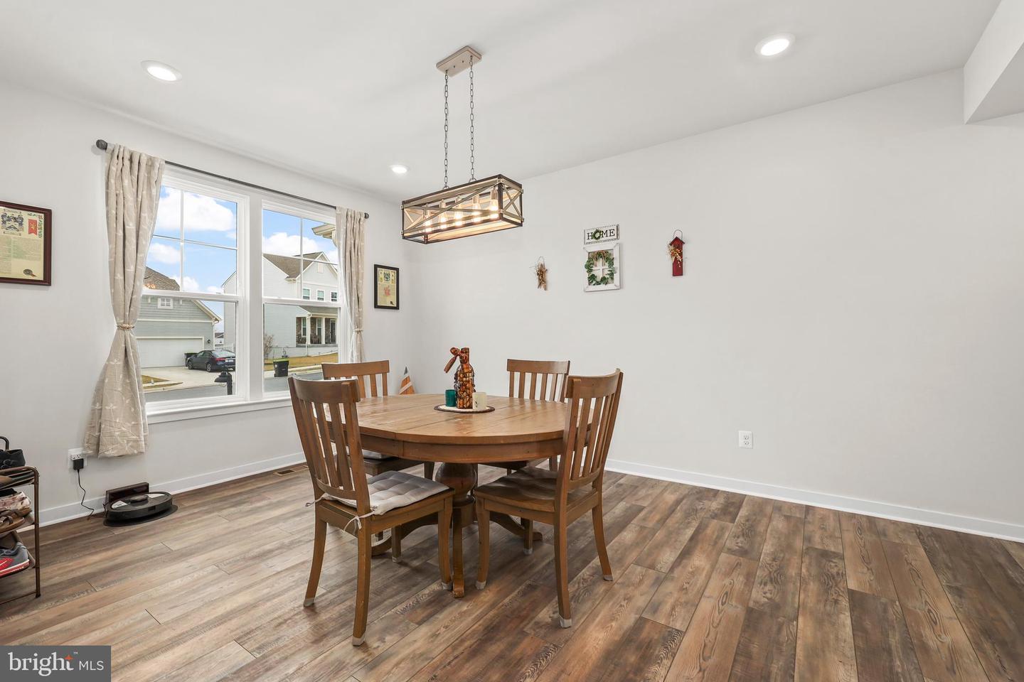 216 LEHIGH DR, WINCHESTER, Virginia 22602, 5 Bedrooms Bedrooms, ,3 BathroomsBathrooms,Residential,For sale,216 LEHIGH DR,VAFV2039920 MLS # VAFV2039920