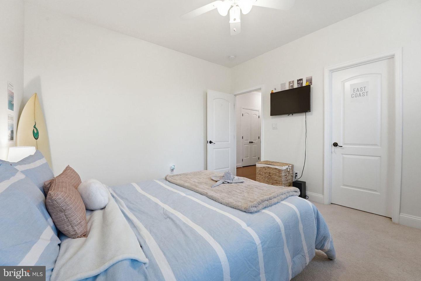 9454 PINEY MOUNTAIN RD, WARRENTON, Virginia 20186, 4 Bedrooms Bedrooms, 14 Rooms Rooms,3 BathroomsBathrooms,Residential,For sale,9454 PINEY MOUNTAIN RD,VAFQ2020788 MLS # VAFQ2020788