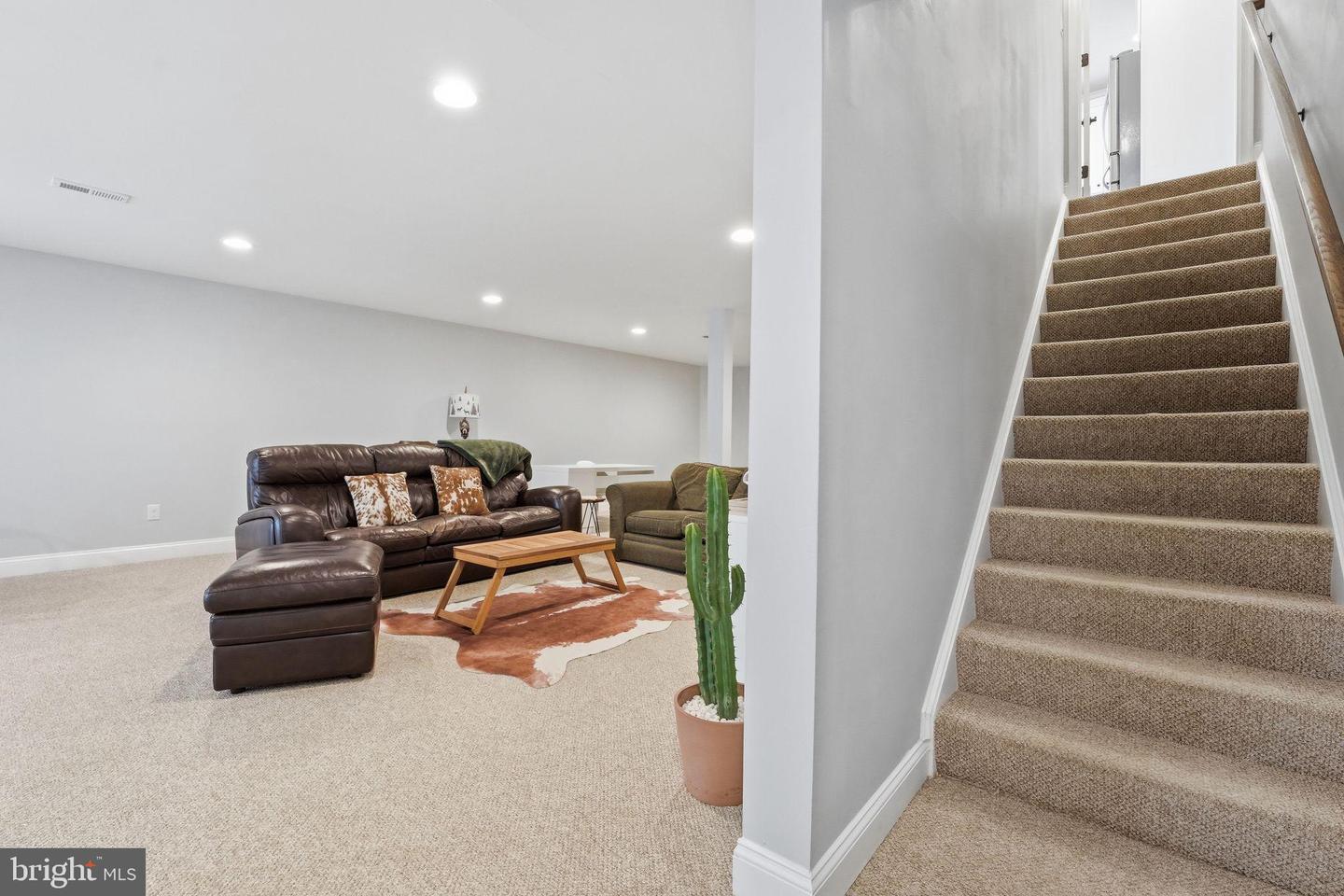 9454 PINEY MOUNTAIN RD, WARRENTON, Virginia 20186, 4 Bedrooms Bedrooms, 14 Rooms Rooms,3 BathroomsBathrooms,Residential,For sale,9454 PINEY MOUNTAIN RD,VAFQ2020788 MLS # VAFQ2020788