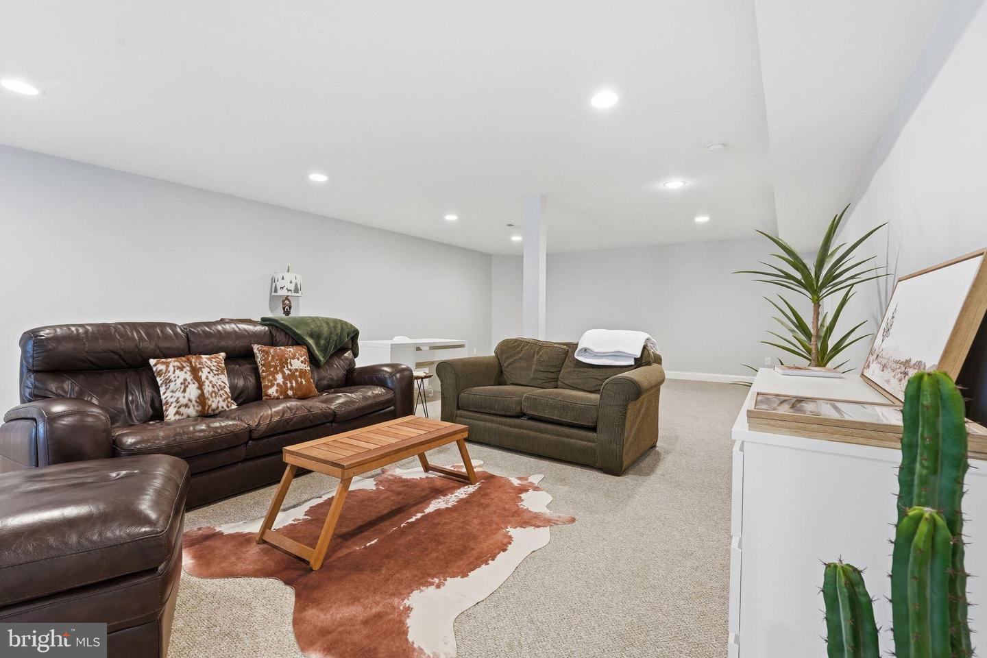 9454 PINEY MOUNTAIN RD, WARRENTON, Virginia 20186, 4 Bedrooms Bedrooms, 14 Rooms Rooms,3 BathroomsBathrooms,Residential,For sale,9454 PINEY MOUNTAIN RD,VAFQ2020788 MLS # VAFQ2020788