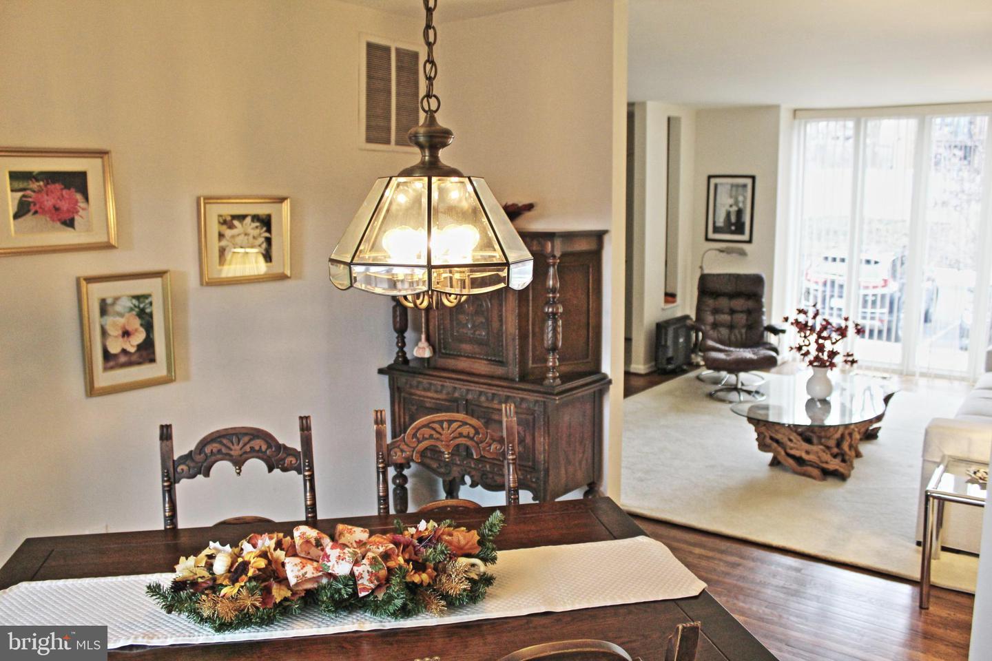 4960 SCHUYLER DR, ANNANDALE, Virginia 22003, 3 Bedrooms Bedrooms, 8 Rooms Rooms,2 BathroomsBathrooms,Residential,For sale,4960 SCHUYLER DR,VAFX2293666 MLS # VAFX2293666