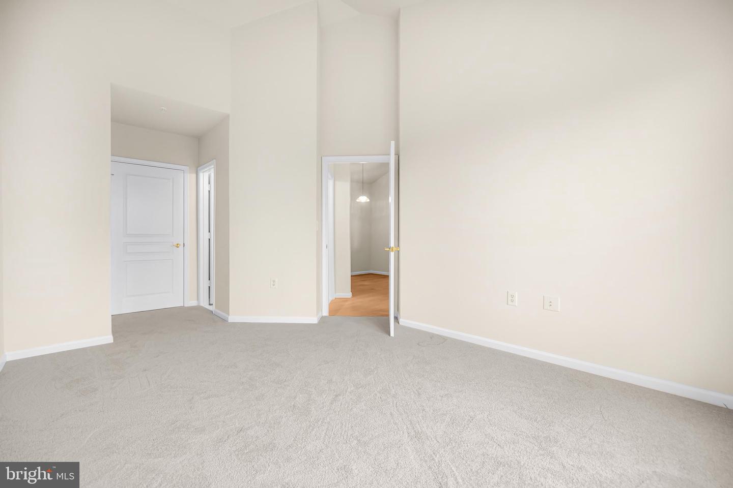 12919 ALTON SQ #416, HERNDON, Virginia 20170, 2 Bedrooms Bedrooms, ,1 BathroomBathrooms,Residential,For sale,12919 ALTON SQ #416,VAFX2293668 MLS # VAFX2293668