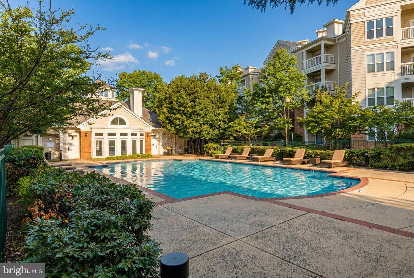 12919 ALTON SQ #416, HERNDON, Virginia 20170, 2 Bedrooms Bedrooms, ,1 BathroomBathrooms,Residential,For sale,12919 ALTON SQ #416,VAFX2293668 MLS # VAFX2293668