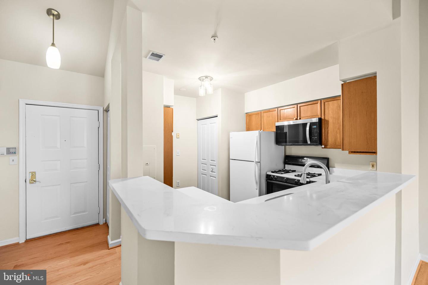 12919 ALTON SQ #416, HERNDON, Virginia 20170, 2 Bedrooms Bedrooms, ,1 BathroomBathrooms,Residential,For sale,12919 ALTON SQ #416,VAFX2293668 MLS # VAFX2293668