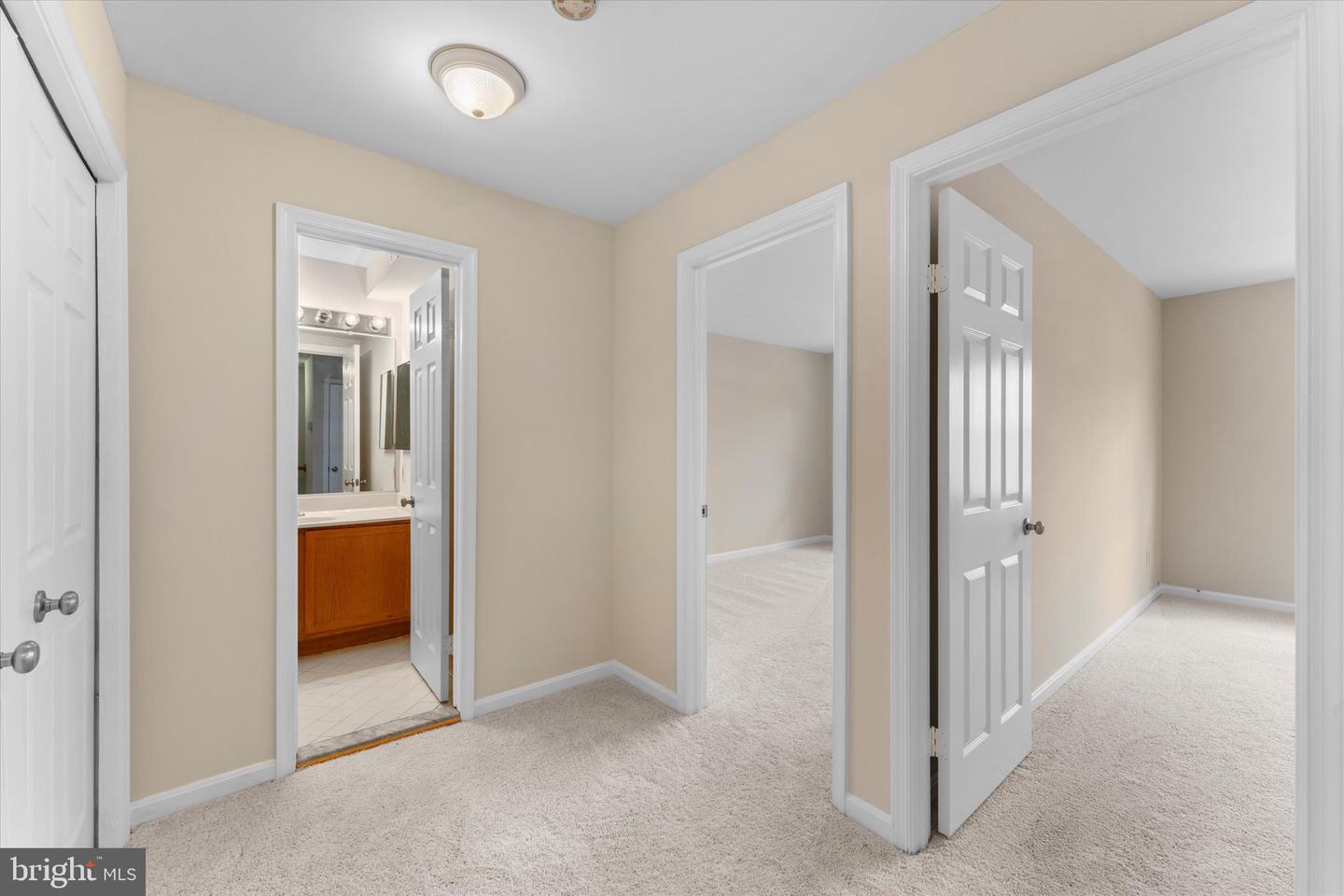 12569 KEMPSTON LN, WOODBRIDGE, Virginia 22192, 3 Bedrooms Bedrooms, ,2 BathroomsBathrooms,Residential,For sale,12569 KEMPSTON LN,VAPW2113630 MLS # VAPW2113630