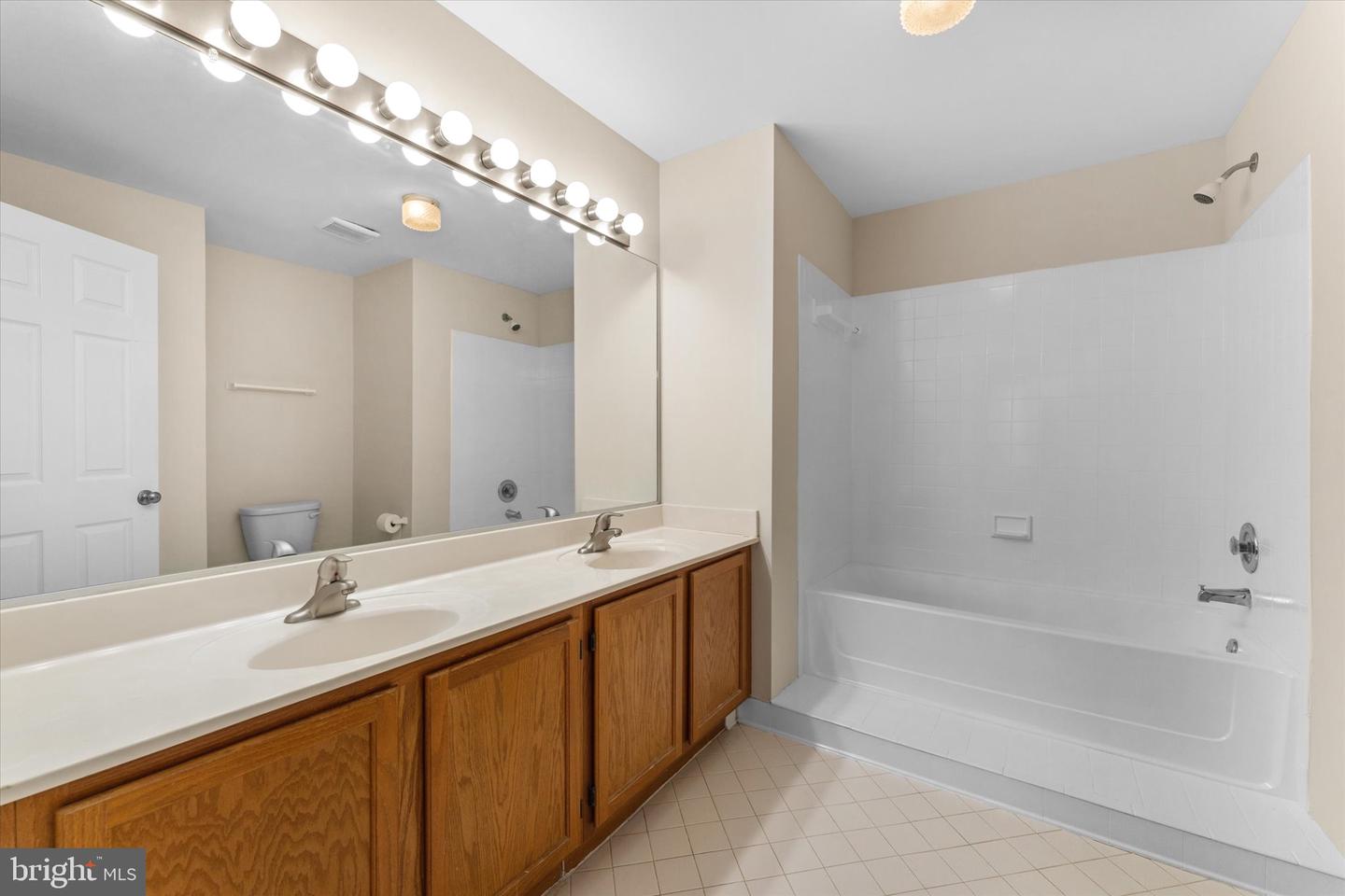 12569 KEMPSTON LN, WOODBRIDGE, Virginia 22192, 3 Bedrooms Bedrooms, ,2 BathroomsBathrooms,Residential,For sale,12569 KEMPSTON LN,VAPW2113630 MLS # VAPW2113630