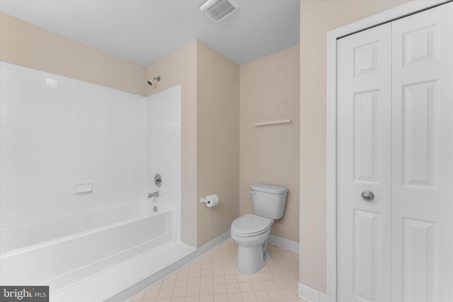 12569 KEMPSTON LN, WOODBRIDGE, Virginia 22192, 3 Bedrooms Bedrooms, ,2 BathroomsBathrooms,Residential,For sale,12569 KEMPSTON LN,VAPW2113630 MLS # VAPW2113630