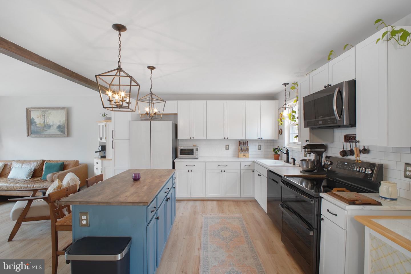 270 AMERICAN DR, RUTHER GLEN, Virginia 22546, 3 Bedrooms Bedrooms, ,2 BathroomsBathrooms,Residential,For sale,270 AMERICAN DR,VACV2009620 MLS # VACV2009620