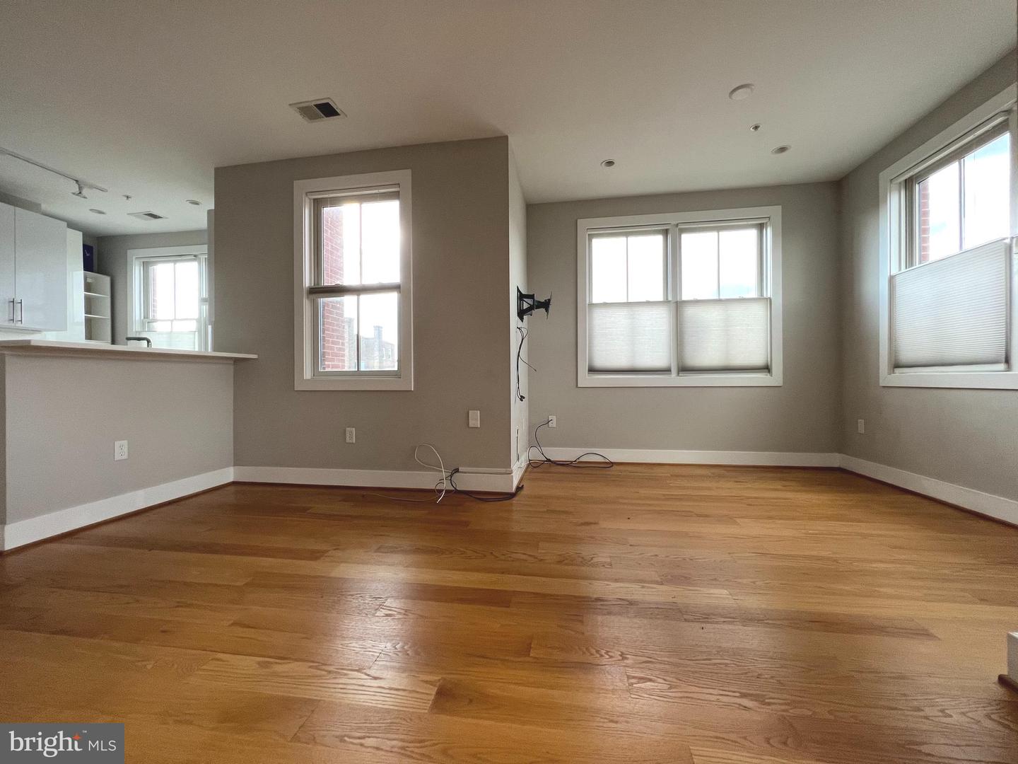 1209 G ST SE #8, WASHINGTON, District Of Columbia 20003, 2 Bedrooms Bedrooms, ,1 BathroomBathrooms,Residential,For sale,1209 G ST SE #8,DCDC2248626 MLS # DCDC2248626