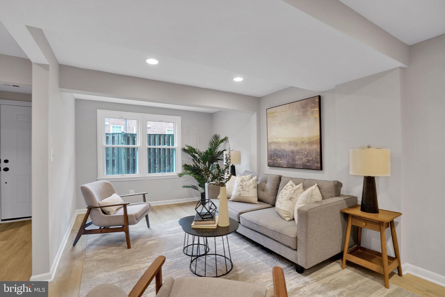 3901-A 6TH ST N, ARLINGTON, Virginia 22203, 3 Bedrooms Bedrooms, ,2 BathroomsBathrooms,Residential,For sale,3901-A 6TH ST N,VAAR2069572 MLS # VAAR2069572