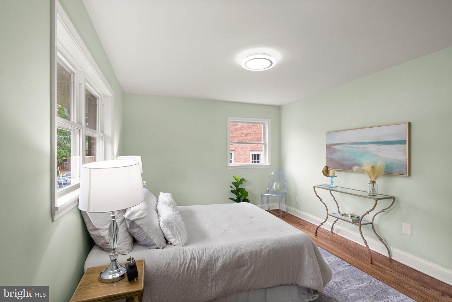 306 N MADISON ST, ARLINGTON, Virginia 22203, 5 Bedrooms Bedrooms, 13 Rooms Rooms,3 BathroomsBathrooms,Residential,For sale,306 N MADISON ST,VAAR2069576 MLS # VAAR2069576