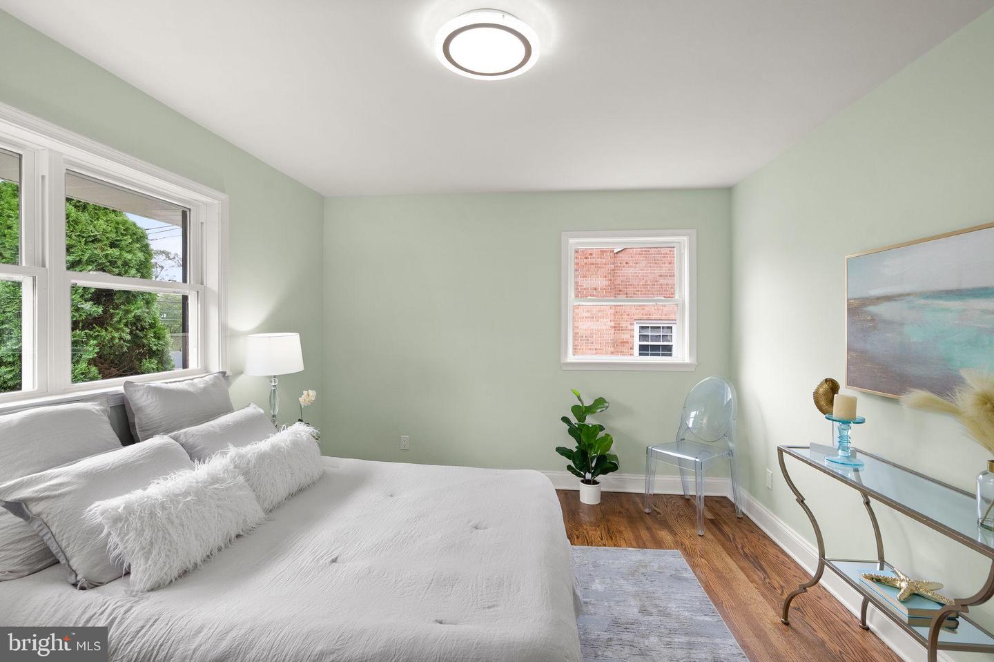 306 N MADISON ST, ARLINGTON, Virginia 22203, 5 Bedrooms Bedrooms, 13 Rooms Rooms,3 BathroomsBathrooms,Residential,For sale,306 N MADISON ST,VAAR2069576 MLS # VAAR2069576