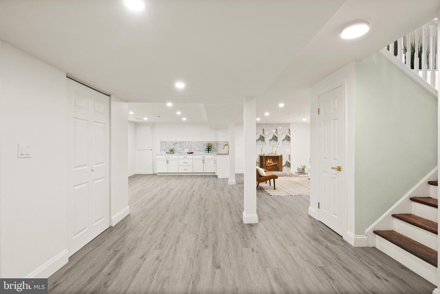 306 N MADISON ST, ARLINGTON, Virginia 22203, 5 Bedrooms Bedrooms, 13 Rooms Rooms,3 BathroomsBathrooms,Residential,For sale,306 N MADISON ST,VAAR2069576 MLS # VAAR2069576