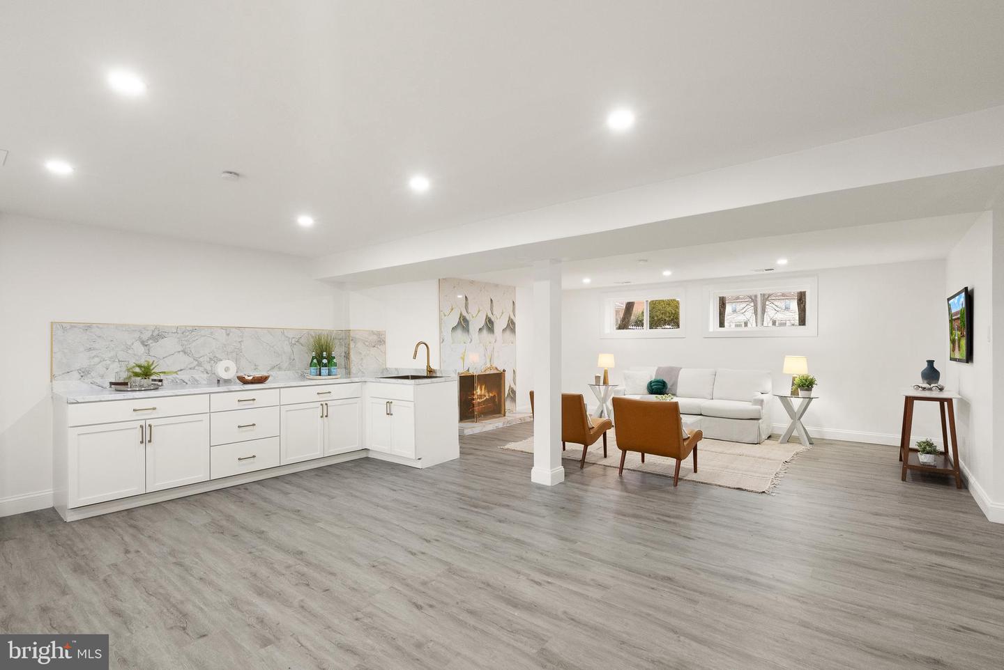 306 N MADISON ST, ARLINGTON, Virginia 22203, 5 Bedrooms Bedrooms, 13 Rooms Rooms,3 BathroomsBathrooms,Residential,For sale,306 N MADISON ST,VAAR2069576 MLS # VAAR2069576