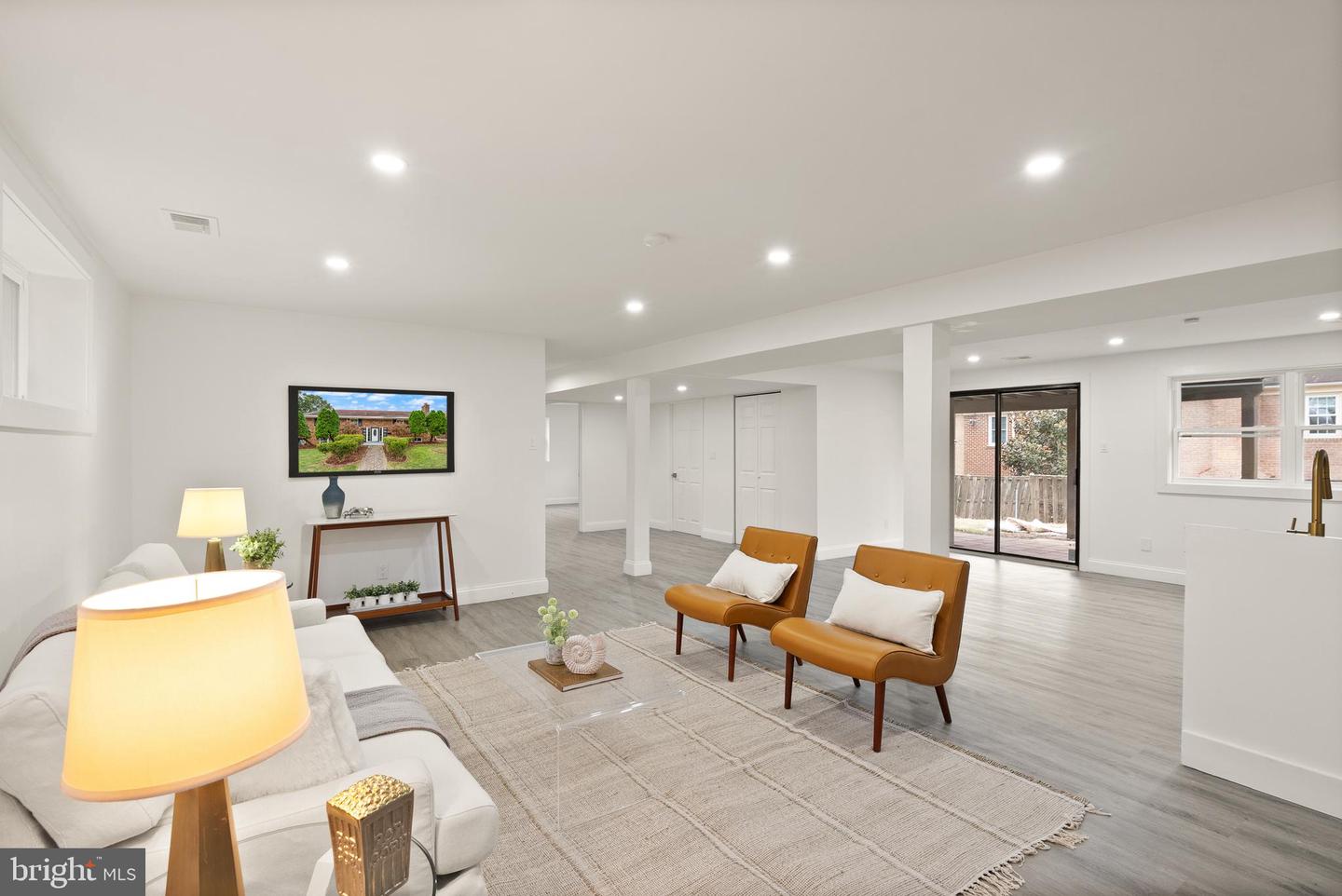 306 N MADISON ST, ARLINGTON, Virginia 22203, 5 Bedrooms Bedrooms, 13 Rooms Rooms,3 BathroomsBathrooms,Residential,For sale,306 N MADISON ST,VAAR2069576 MLS # VAAR2069576