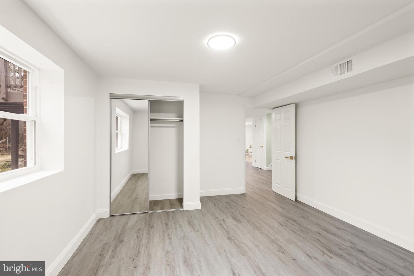 306 N MADISON ST, ARLINGTON, Virginia 22203, 5 Bedrooms Bedrooms, 13 Rooms Rooms,3 BathroomsBathrooms,Residential,For sale,306 N MADISON ST,VAAR2069576 MLS # VAAR2069576