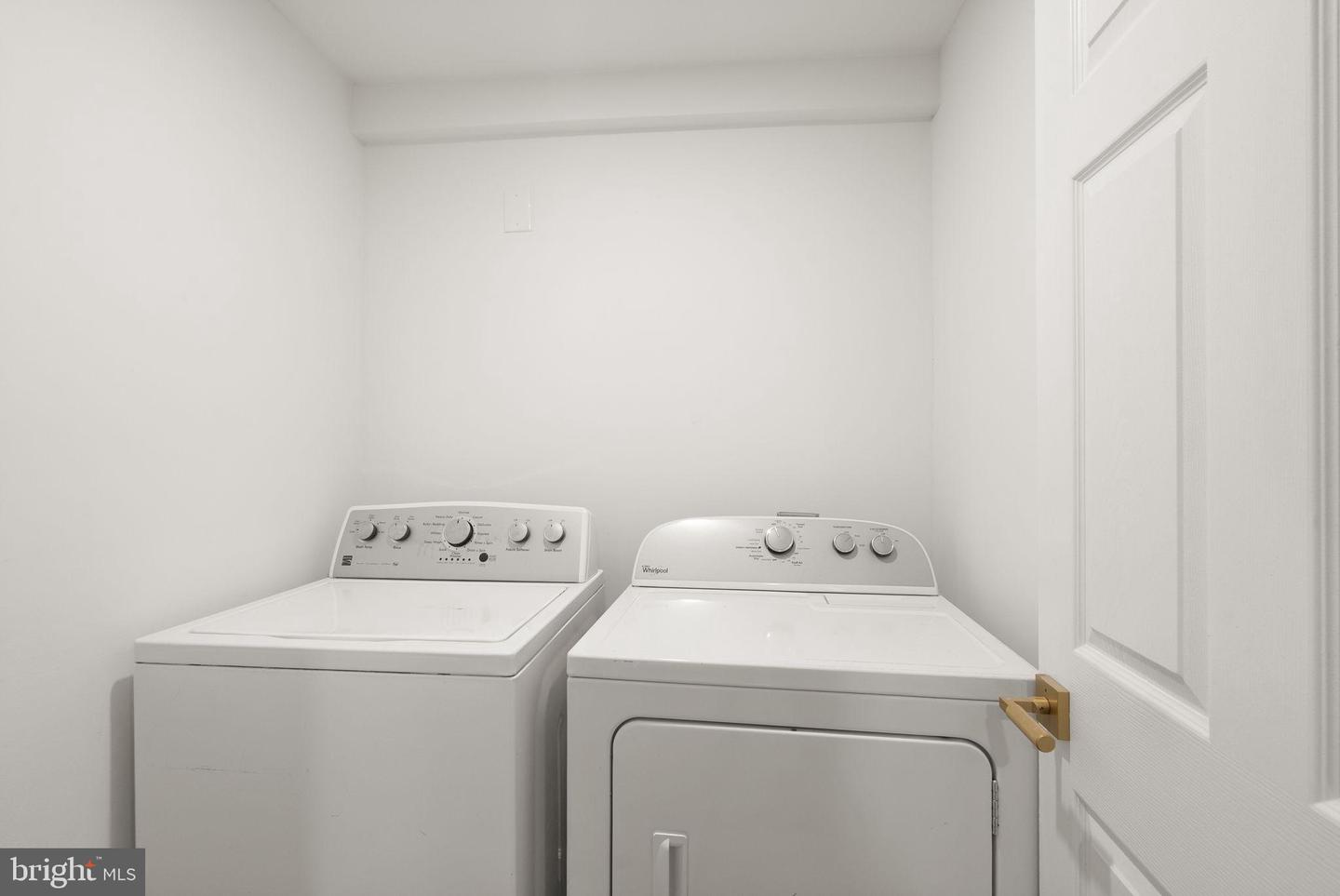 306 N MADISON ST, ARLINGTON, Virginia 22203, 5 Bedrooms Bedrooms, 13 Rooms Rooms,3 BathroomsBathrooms,Residential,For sale,306 N MADISON ST,VAAR2069576 MLS # VAAR2069576