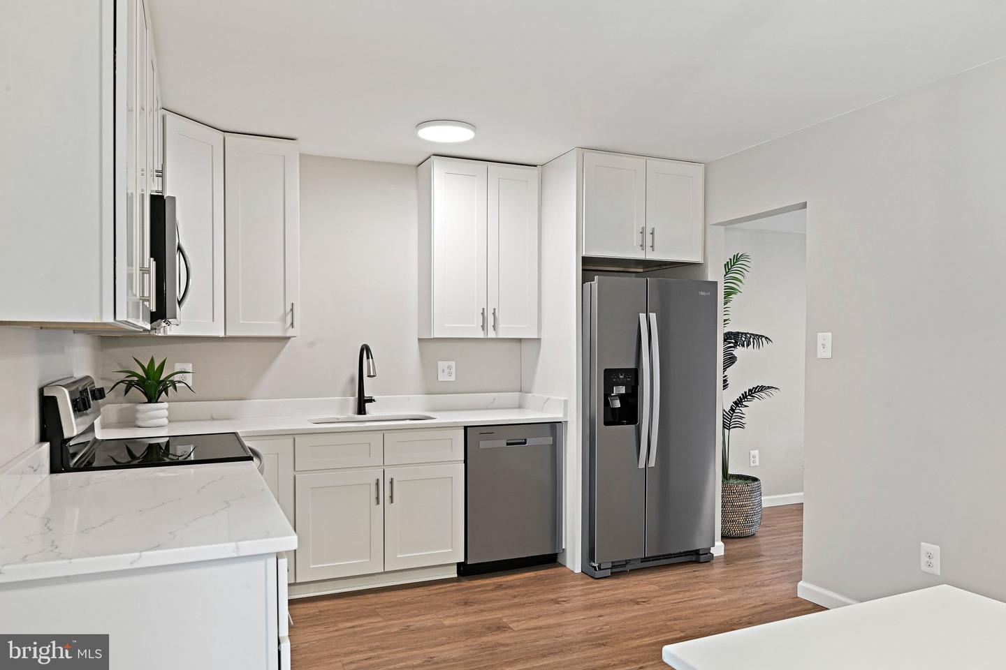 1118 SHANNON PL, HERNDON, Virginia 20170, 3 Bedrooms Bedrooms, ,2 BathroomsBathrooms,Residential,For sale,1118 SHANNON PL,VAFX2293754 MLS # VAFX2293754