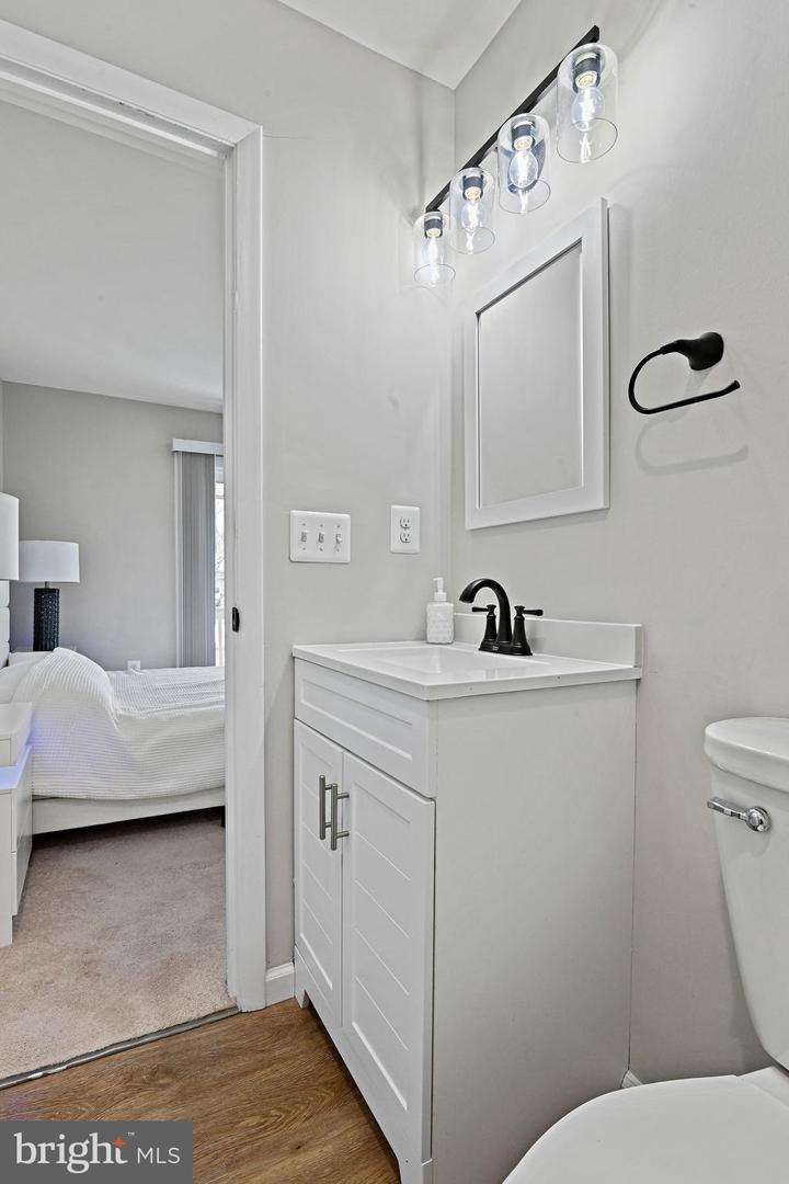 1118 SHANNON PL, HERNDON, Virginia 20170, 3 Bedrooms Bedrooms, ,2 BathroomsBathrooms,Residential,For sale,1118 SHANNON PL,VAFX2293754 MLS # VAFX2293754