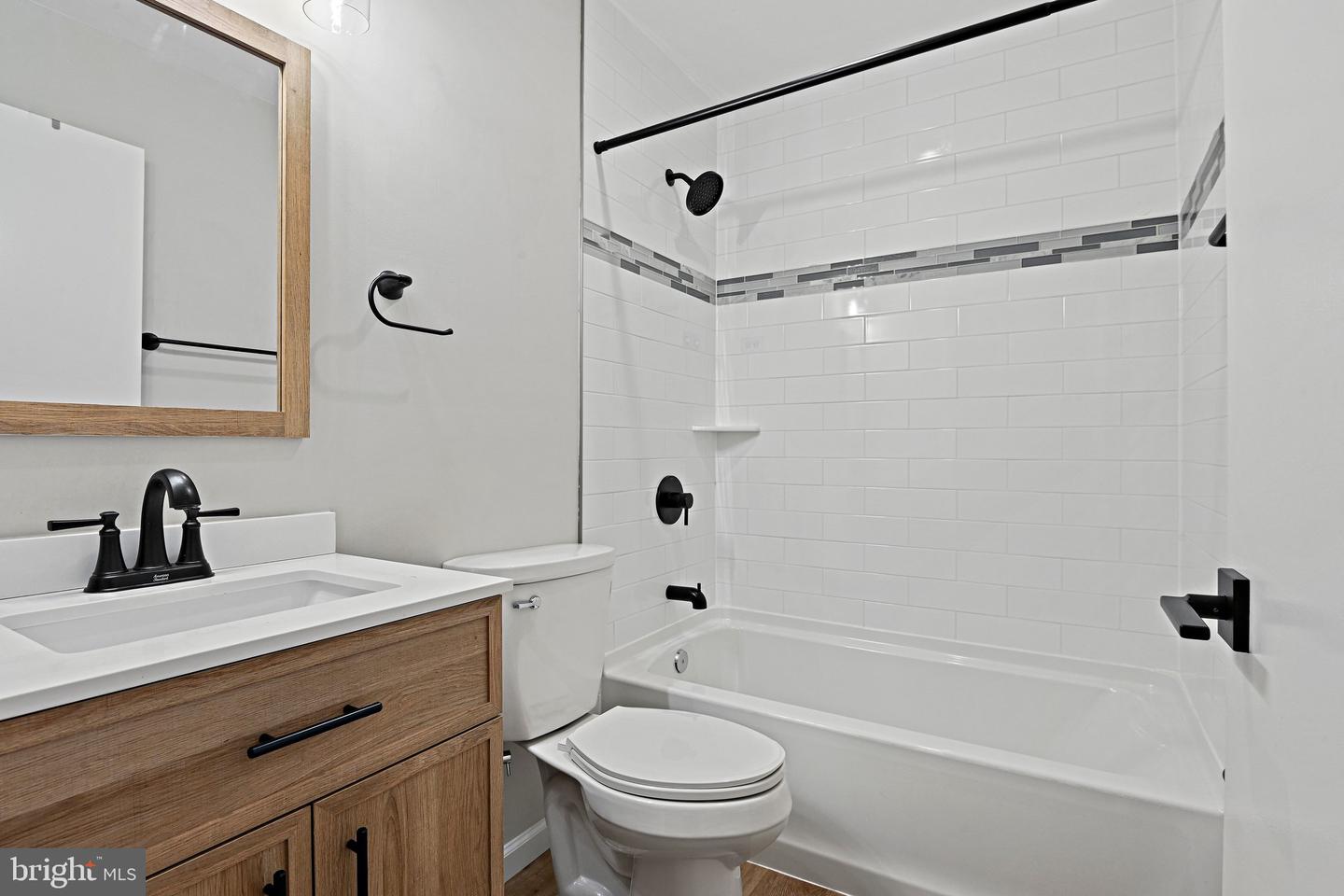 1118 SHANNON PL, HERNDON, Virginia 20170, 3 Bedrooms Bedrooms, ,2 BathroomsBathrooms,Residential,For sale,1118 SHANNON PL,VAFX2293754 MLS # VAFX2293754