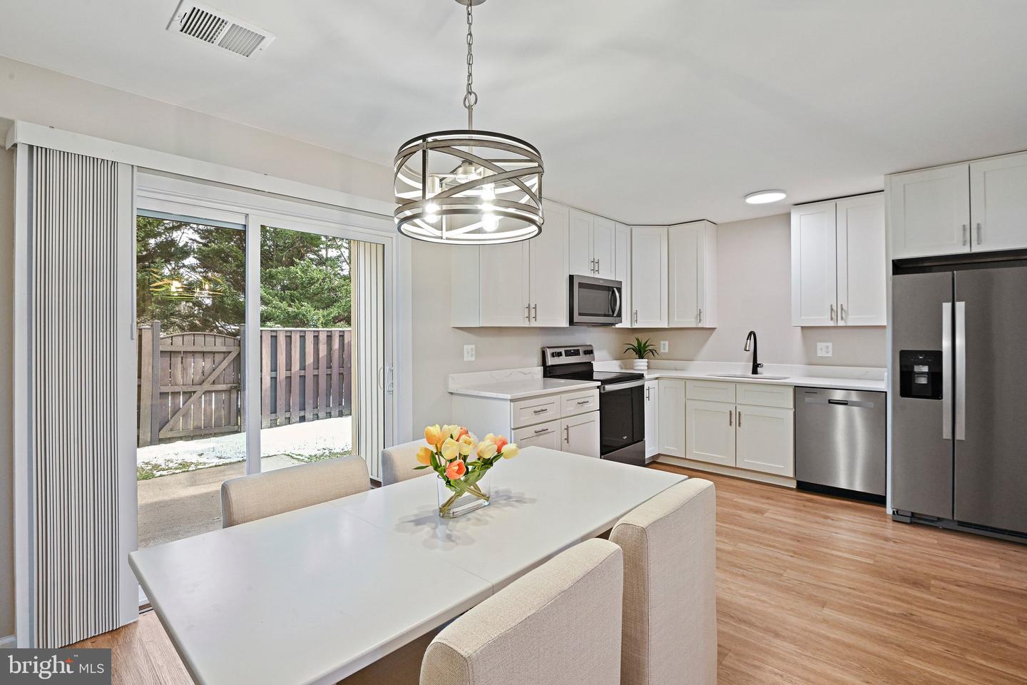 1118 SHANNON PL, HERNDON, Virginia 20170, 3 Bedrooms Bedrooms, ,2 BathroomsBathrooms,Residential,For sale,1118 SHANNON PL,VAFX2293754 MLS # VAFX2293754