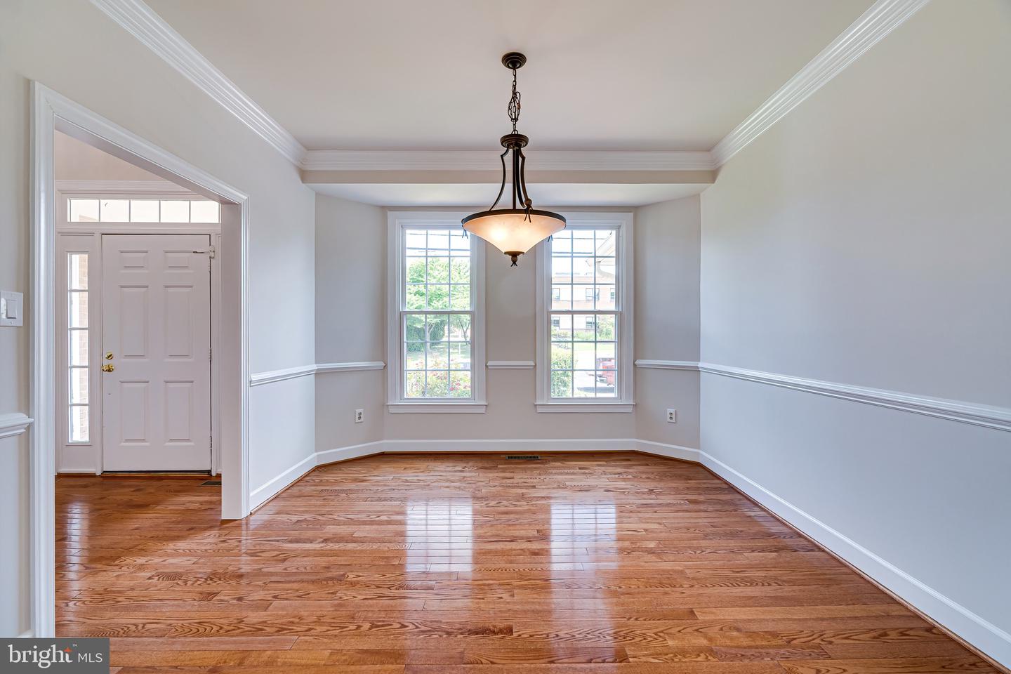 1936 LORD FAIRFAX RD, VIENNA, Virginia 22182, 5 Bedrooms Bedrooms, ,3 BathroomsBathrooms,Residential,For sale,1936 LORD FAIRFAX RD,VAFX2293756 MLS # VAFX2293756