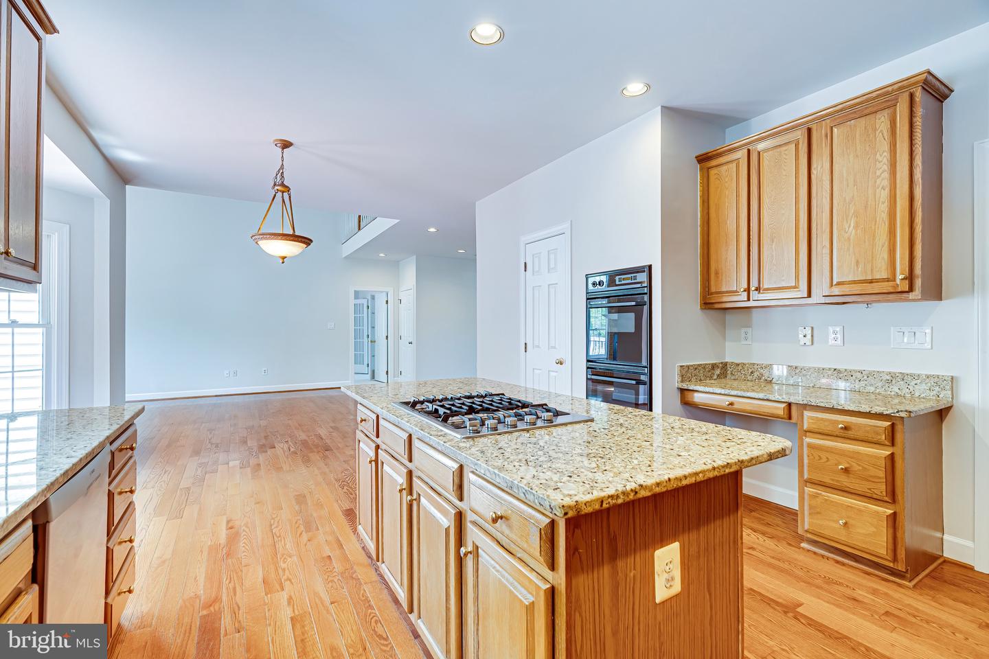 1936 LORD FAIRFAX RD, VIENNA, Virginia 22182, 5 Bedrooms Bedrooms, ,3 BathroomsBathrooms,Residential,For sale,1936 LORD FAIRFAX RD,VAFX2293756 MLS # VAFX2293756