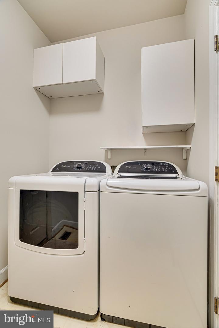 1936 LORD FAIRFAX RD, VIENNA, Virginia 22182, 5 Bedrooms Bedrooms, ,3 BathroomsBathrooms,Residential,For sale,1936 LORD FAIRFAX RD,VAFX2293756 MLS # VAFX2293756