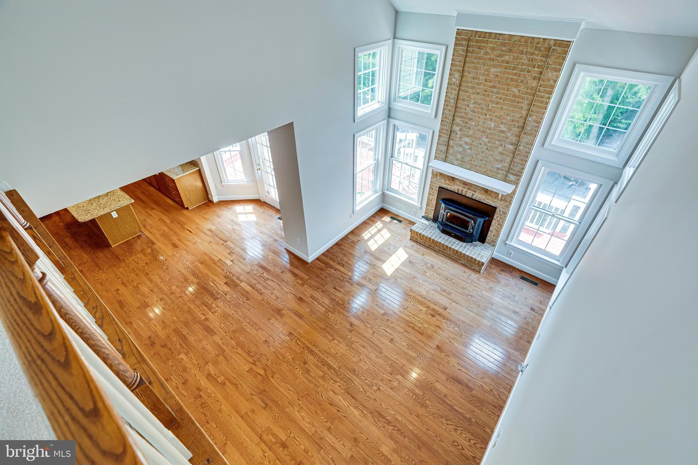 1936 LORD FAIRFAX RD, VIENNA, Virginia 22182, 5 Bedrooms Bedrooms, ,3 BathroomsBathrooms,Residential,For sale,1936 LORD FAIRFAX RD,VAFX2293756 MLS # VAFX2293756