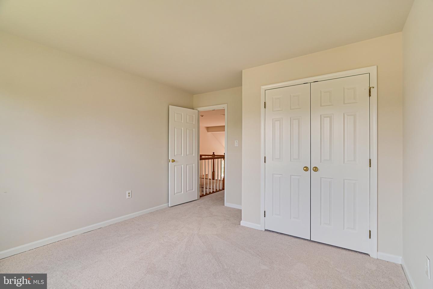 1936 LORD FAIRFAX RD, VIENNA, Virginia 22182, 5 Bedrooms Bedrooms, ,3 BathroomsBathrooms,Residential,For sale,1936 LORD FAIRFAX RD,VAFX2293756 MLS # VAFX2293756