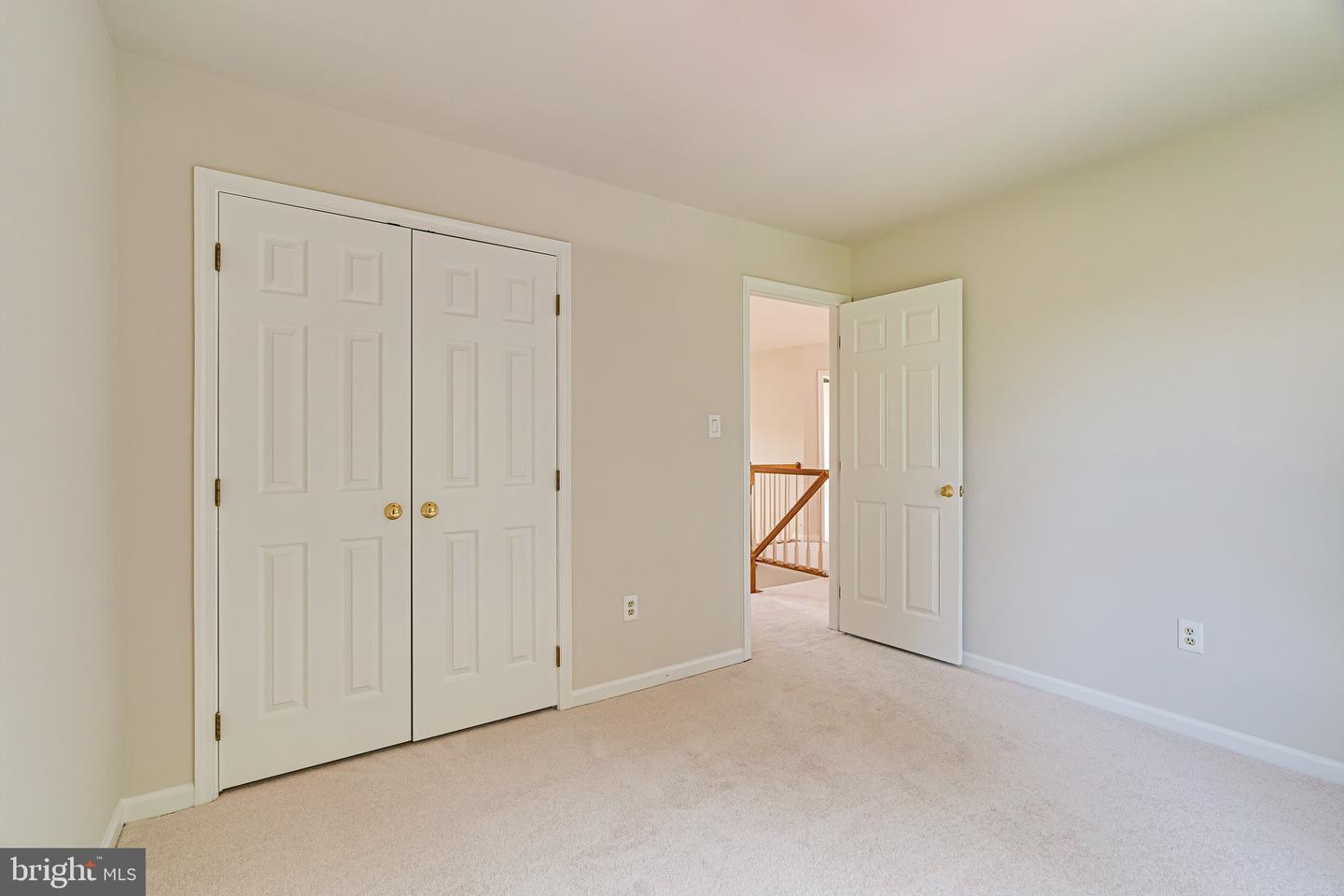 1936 LORD FAIRFAX RD, VIENNA, Virginia 22182, 5 Bedrooms Bedrooms, ,3 BathroomsBathrooms,Residential,For sale,1936 LORD FAIRFAX RD,VAFX2293756 MLS # VAFX2293756