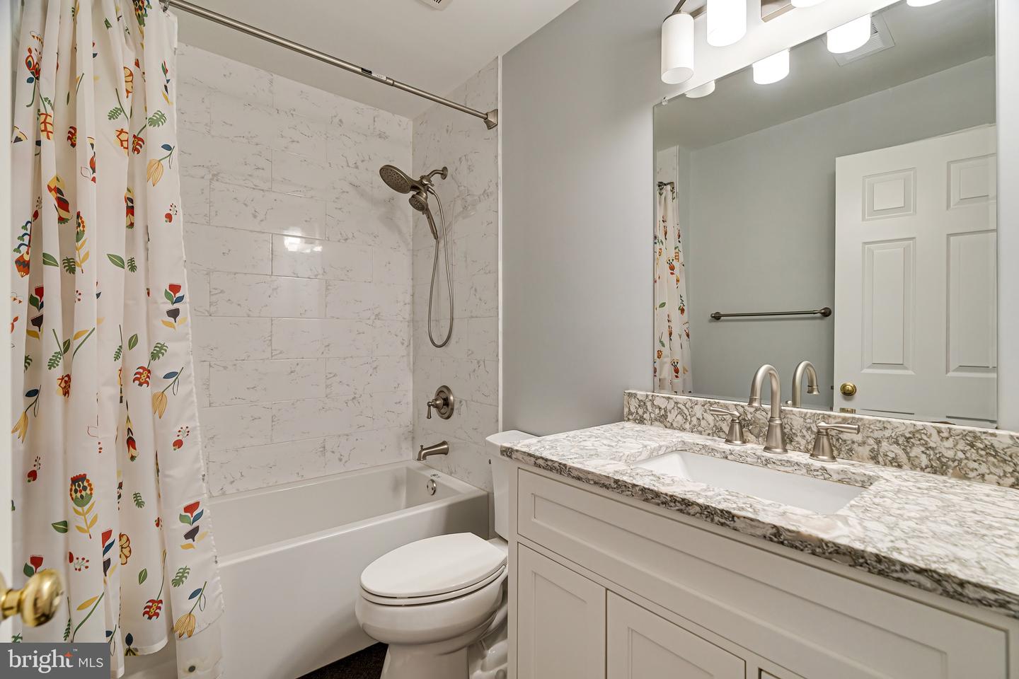 1936 LORD FAIRFAX RD, VIENNA, Virginia 22182, 5 Bedrooms Bedrooms, ,3 BathroomsBathrooms,Residential,For sale,1936 LORD FAIRFAX RD,VAFX2293756 MLS # VAFX2293756