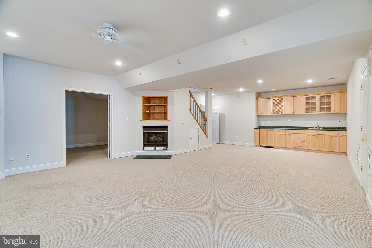 1936 LORD FAIRFAX RD, VIENNA, Virginia 22182, 5 Bedrooms Bedrooms, ,3 BathroomsBathrooms,Residential,For sale,1936 LORD FAIRFAX RD,VAFX2293756 MLS # VAFX2293756