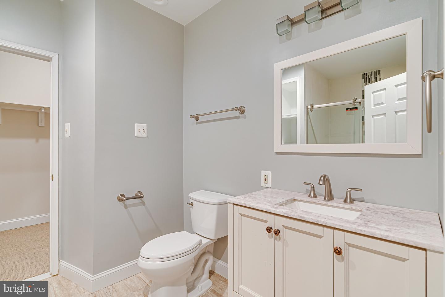 1936 LORD FAIRFAX RD, VIENNA, Virginia 22182, 5 Bedrooms Bedrooms, ,3 BathroomsBathrooms,Residential,For sale,1936 LORD FAIRFAX RD,VAFX2293756 MLS # VAFX2293756