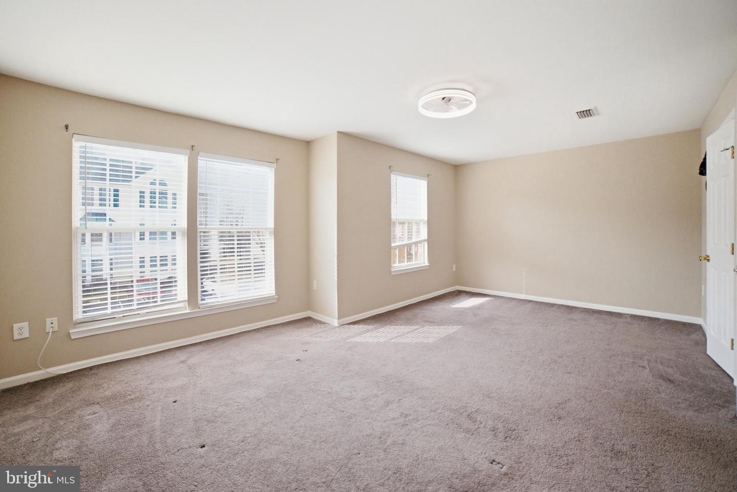 8310 BLUEBIRD WAY #3, LORTON, Virginia 22079, 3 Bedrooms Bedrooms, ,2 BathroomsBathrooms,Residential,For sale,8310 BLUEBIRD WAY #3,VAFX2293772 MLS # VAFX2293772