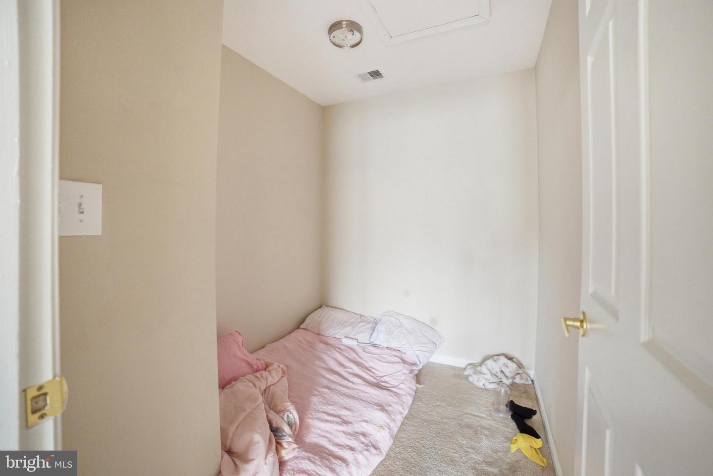 8310 BLUEBIRD WAY #3, LORTON, Virginia 22079, 3 Bedrooms Bedrooms, ,2 BathroomsBathrooms,Residential,For sale,8310 BLUEBIRD WAY #3,VAFX2293772 MLS # VAFX2293772