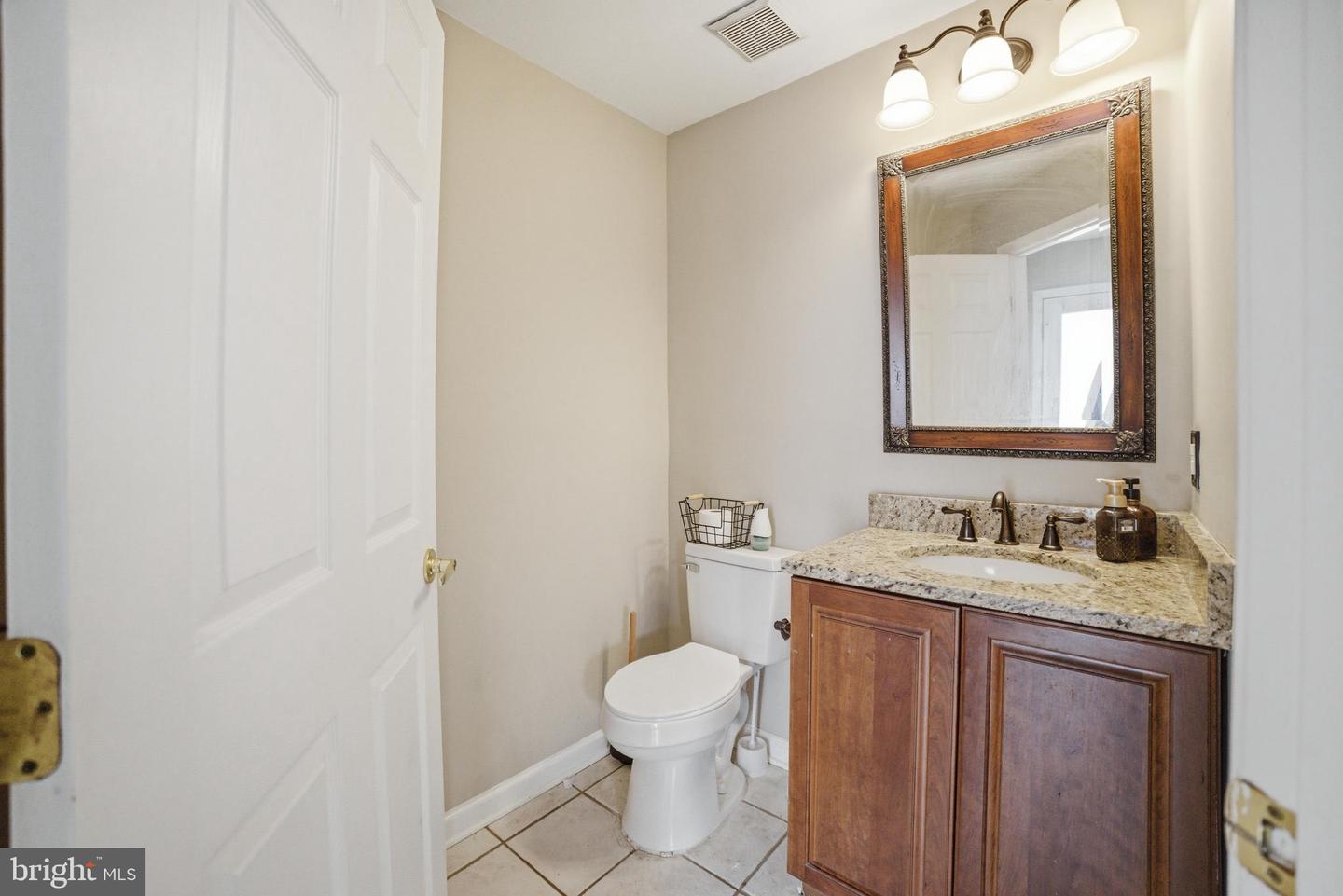 8310 BLUEBIRD WAY #3, LORTON, Virginia 22079, 3 Bedrooms Bedrooms, ,2 BathroomsBathrooms,Residential,For sale,8310 BLUEBIRD WAY #3,VAFX2293772 MLS # VAFX2293772