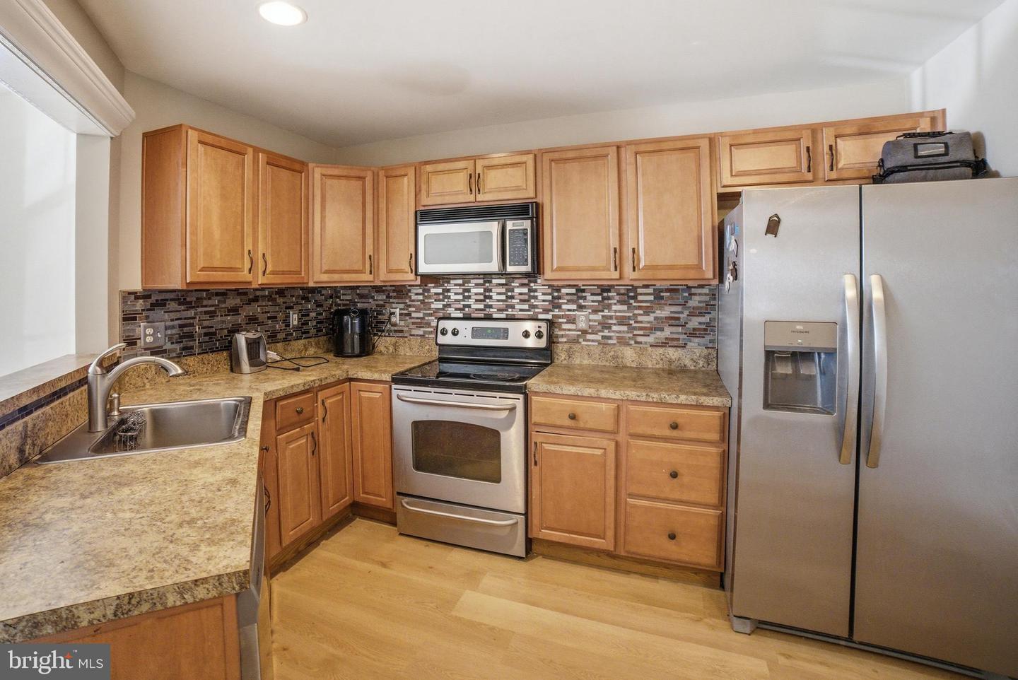 8310 BLUEBIRD WAY #3, LORTON, Virginia 22079, 3 Bedrooms Bedrooms, ,2 BathroomsBathrooms,Residential,For sale,8310 BLUEBIRD WAY #3,VAFX2293772 MLS # VAFX2293772