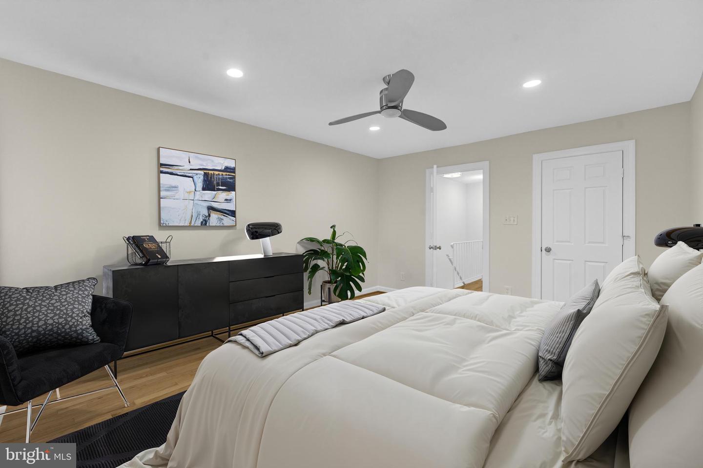 515 TOBACCO QUAY, ALEXANDRIA, Virginia 22314, 1 Bedroom Bedrooms, ,1 BathroomBathrooms,Residential,For sale,515 TOBACCO QUAY,VAAX2054718 MLS # VAAX2054718