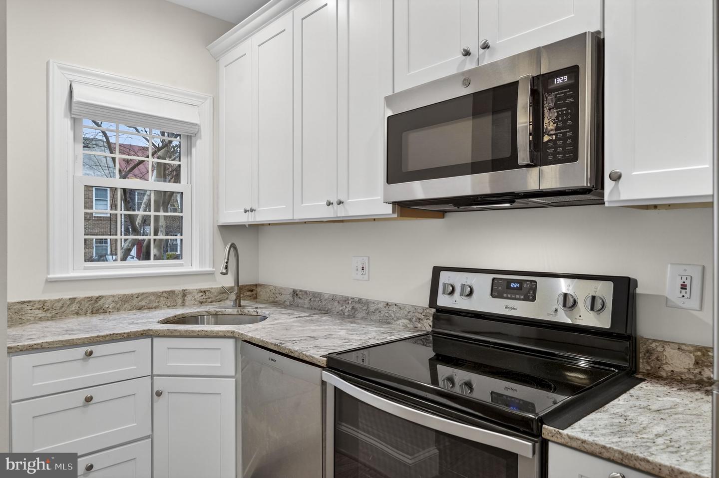 515 TOBACCO QUAY, ALEXANDRIA, Virginia 22314, 1 Bedroom Bedrooms, ,1 BathroomBathrooms,Residential,For sale,515 TOBACCO QUAY,VAAX2054718 MLS # VAAX2054718