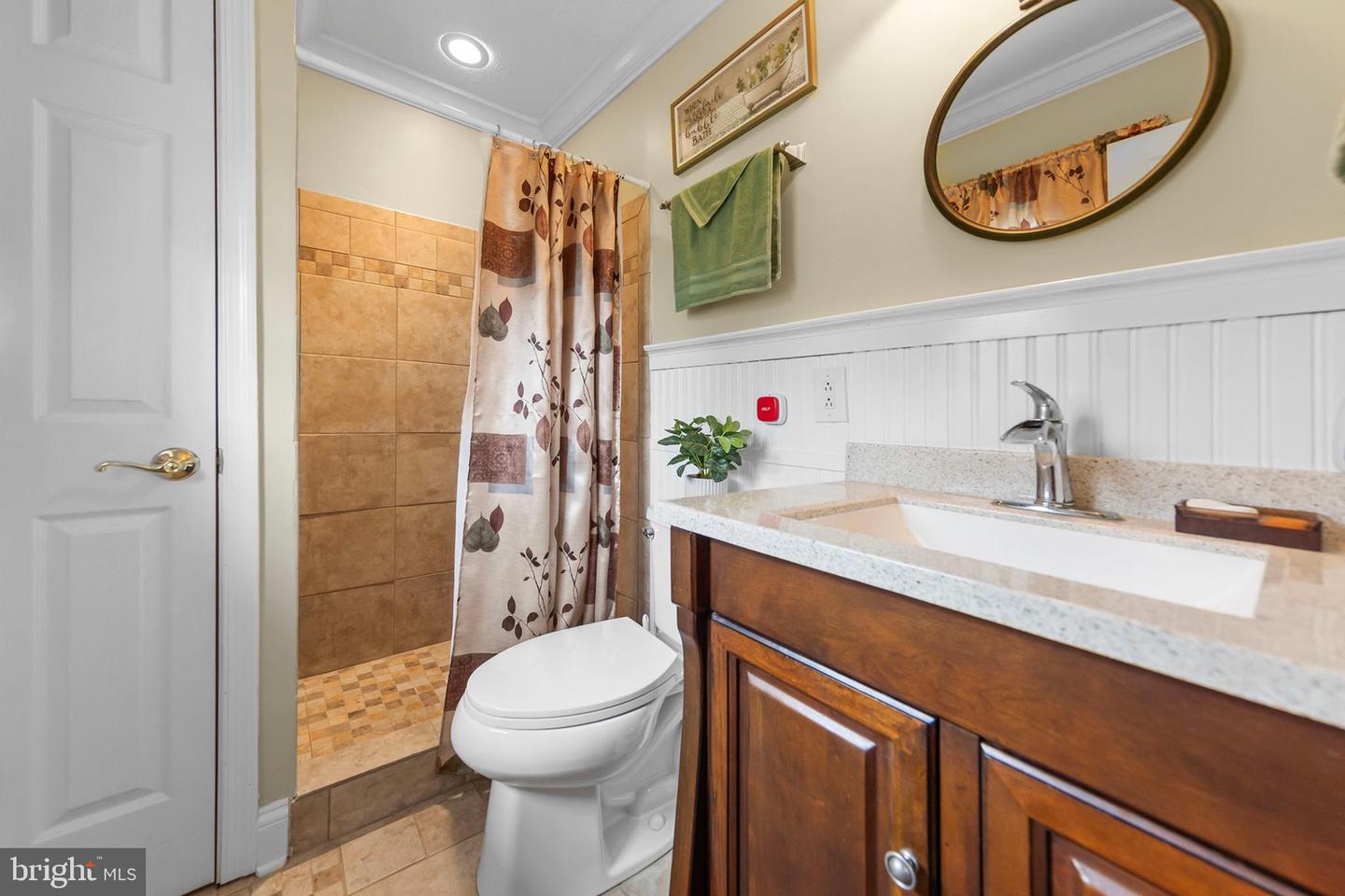 216 W CEDARMEADE AVE, WINCHESTER, Virginia 22601, 3 Bedrooms Bedrooms, ,2 BathroomsBathrooms,Residential,For sale,216 W CEDARMEADE AVE,VAWI2010094 MLS # VAWI2010094