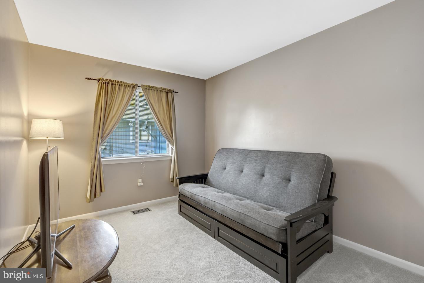 8667 MADERA CT, MANASSAS PARK, Virginia 20111, 3 Bedrooms Bedrooms, ,1 BathroomBathrooms,Residential,For sale,8667 MADERA CT,VAMP2003744 MLS # VAMP2003744