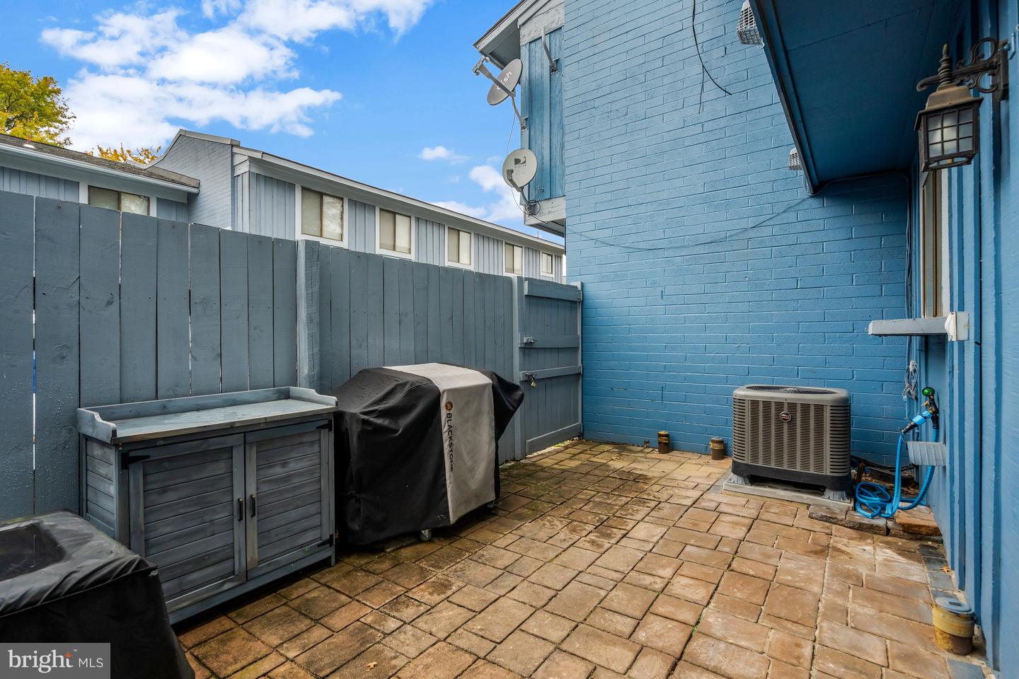 8667 MADERA CT, MANASSAS PARK, Virginia 20111, 3 Bedrooms Bedrooms, ,1 BathroomBathrooms,Residential,For sale,8667 MADERA CT,VAMP2003744 MLS # VAMP2003744