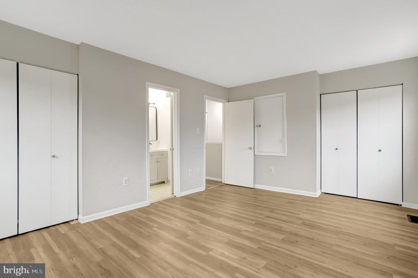 5840 BURKE MANOR CT, BURKE, Virginia 22015, 3 Bedrooms Bedrooms, ,1 BathroomBathrooms,Residential,For sale,5840 BURKE MANOR CT,VAFX2294038 MLS # VAFX2294038