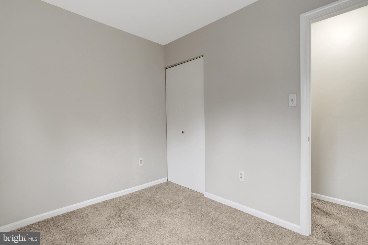 5840 BURKE MANOR CT, BURKE, Virginia 22015, 3 Bedrooms Bedrooms, ,1 BathroomBathrooms,Residential,For sale,5840 BURKE MANOR CT,VAFX2294038 MLS # VAFX2294038