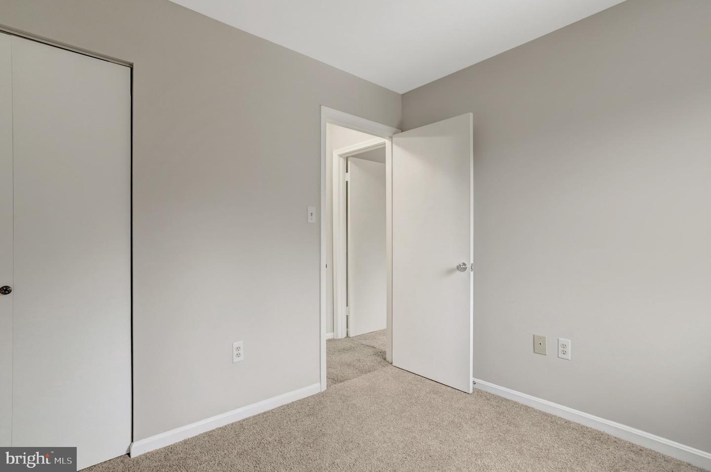 5840 BURKE MANOR CT, BURKE, Virginia 22015, 3 Bedrooms Bedrooms, ,1 BathroomBathrooms,Residential,For sale,5840 BURKE MANOR CT,VAFX2294038 MLS # VAFX2294038