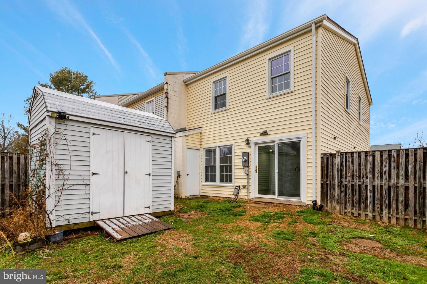 5840 BURKE MANOR CT, BURKE, Virginia 22015, 3 Bedrooms Bedrooms, ,1 BathroomBathrooms,Residential,For sale,5840 BURKE MANOR CT,VAFX2294038 MLS # VAFX2294038