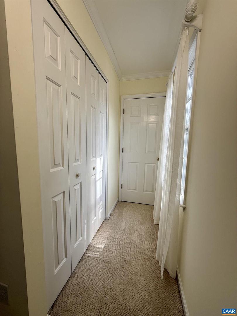 1036 HUNTWOOD LN, CHARLOTTESVILLE, Virginia 22901, 3 Bedrooms Bedrooms, ,3 BathroomsBathrooms,Residential,For sale,1036 HUNTWOOD LN,673946 MLS # 673946