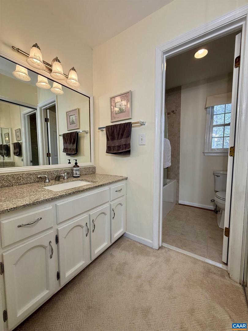 1036 HUNTWOOD LN, CHARLOTTESVILLE, Virginia 22901, 3 Bedrooms Bedrooms, ,3 BathroomsBathrooms,Residential,For sale,1036 HUNTWOOD LN,673946 MLS # 673946